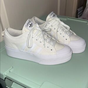 NEW Adidas Women's White Nizza Platform Sneakers 8US
